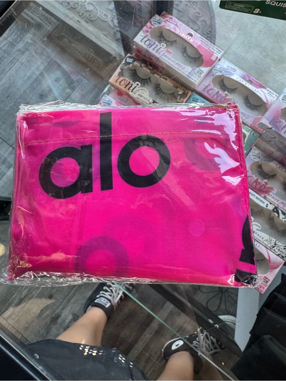 ALO Yoga Hot Pink Logo large shopping bag